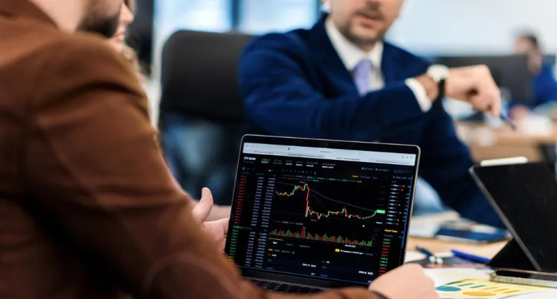 Cyfryzacja finansów w firmie – jak SAP ERP wspiera zarządzanie budżetem?